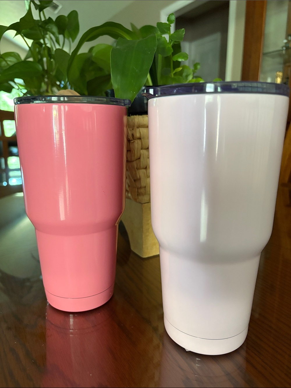 Set of 2- Dark Pink & Light Pink Insulated Tumblers 27oz. NEW!